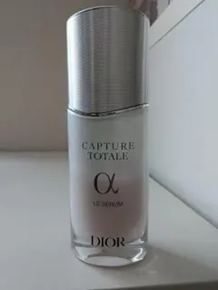 Dior カプチュールトータルセラム50ミリ