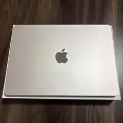 MacBook Air 13.6インチ