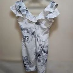 Ryuyu フリル付き花柄ドレス Mサイズ