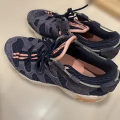アシックス　シューズ