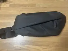 【美品】FARIE ブラック ボディバッグ