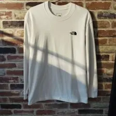 試着のみ　THE NORTH FACE ホワイト 長袖シャツ S