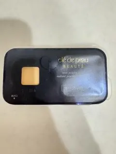 クレドポーボーテ　タンプードルエクラ　ファンデーションオークル10 サンプル