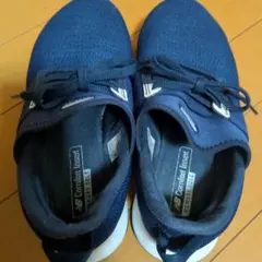 New Balance ネイビー スニーカー