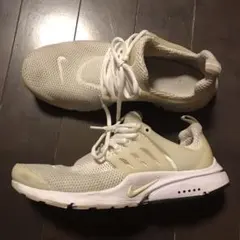 nike off-white スニーカー