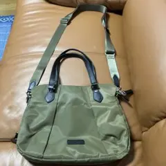 Y'SACCS （イザック ）2way ショルダーバッグ カーキ色のサムネイル