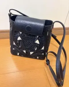 グレースコンチネンタル カービングトライブス