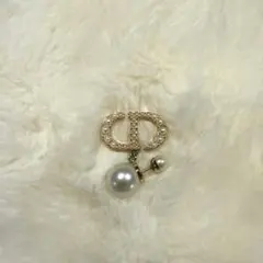 Dior CD Tribales パールピアス ゴールド(片耳のみ)