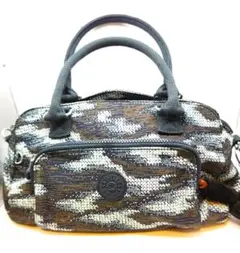 Kipling 迷彩柄トートバッグ チャーム付き