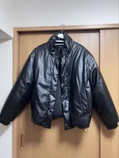 ZARA ブラックダウンジャケット