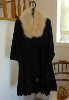 極美品 ポンポネット Ｓ140 定価14800円 ファー襟付ワンピース ドレス