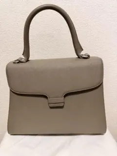【美品】BARNEYS NEW YORK ワンハンドルフラップハンドバッグ Sのサムネイル