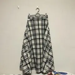 白黒チェック フレアスカート