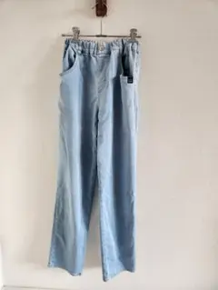 BeBe デニム 150のサムネイル