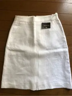 【タグ付き新品】UNIQLO プレミアムリネンスカート 白