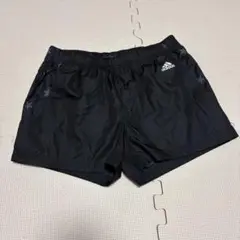 美品　adidas ショートパンツ　レディース　Lサイズのサムネイル