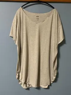 UNIQLO グレー Vネック Tシャツ XL