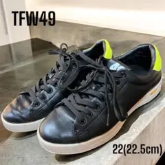 Item thumbnail for item 240b6058-e22e-45fe-9547-9f8a5d6683b7