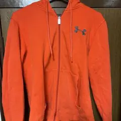 【値下げ】Under Armour オレンジ パーカー