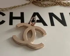 シャネル CHANEL チャーム ホリデー ノベルティ　ゴールド