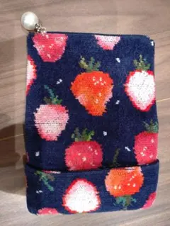 LOVERARY BY FEILER いちご柄ポーチ