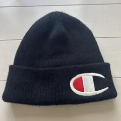 チャンピオン　ニット帽　デカロゴ
