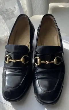 GUCCI ブラックレザー ローファー ゴールド金具　サイズ7Ｂ　グッチ