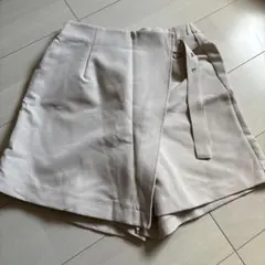 RETRO GIRLベージュ ラップスタイル キュロットのサムネイル