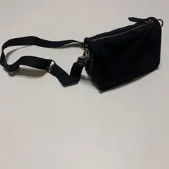 新品　ブラック ショルダーバッグ