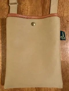 BRADYサコッシュ　ベージュのサムネイル