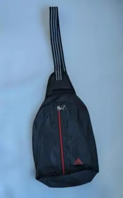 adidas ボディバッグ ブラック