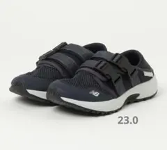 美品 new balance ニューバランス Fresh Foam UA700