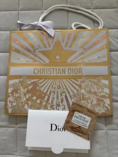 Dior ショッパー　ホリデー限定　2025年 ＆サンプル付き