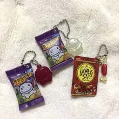 消えちゃうキャンディ　キーホルダー　ガチャガチャ　お菓子キーホルダー　3個セット