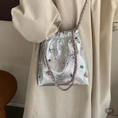 シルバー　ビジュー付き　巾着型　ショルダーバッグ