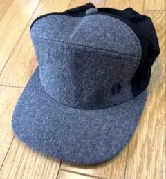 Scott フラットブリムキャップ グレー