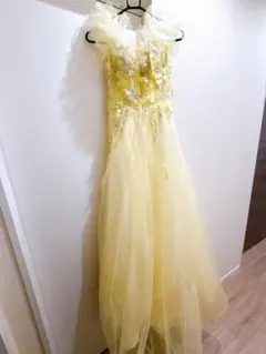 早い者勝ち！美品 イエローフラワー刺繍ドレス