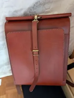 HERZ ヘルツ レザー リュック バックパック 一本ベルトのバレルリュックのサムネイル