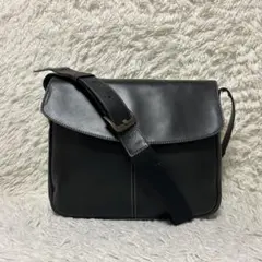 極美品✨土屋鞄 メッセンジャーバッグ ショルダー ブラック レザーのサムネイル