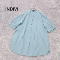 ＝【INDIVI】タックデザイン コットンブラウス 5分袖 ライトブルー系