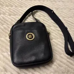 タイムセール】21時までVERSACE メデューサ ショルダーバッグ ブラック 
