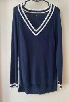 ユニクロ ニットセーター Vネック　スクールセーター L