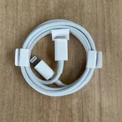 純正　Apple Lightningケーブル ホワイト