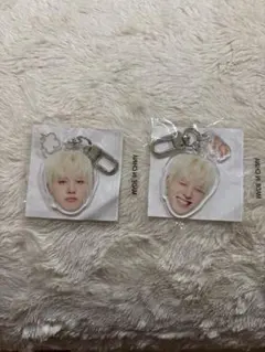 treasureジョンファン　喜怒哀楽　顔アクキー