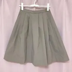 ユニクロ　フレアスカート オリーブグリーン　S