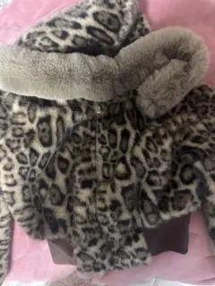 ヒョウ柄ファーコート フード付き