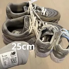 New Balance 725 ニューバランス　グレー スニーカー