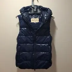 フード付きダウンベスト