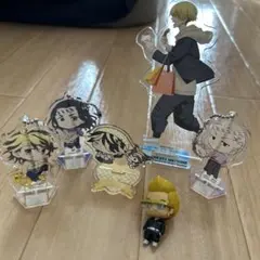 アクリルスタンド 5体セットなど