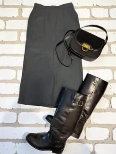 ミディ丈Aラインスカート